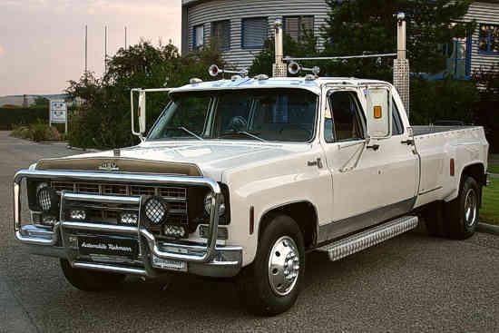 Chevrolet Silverado Crew Cab Dually Pickup 1976